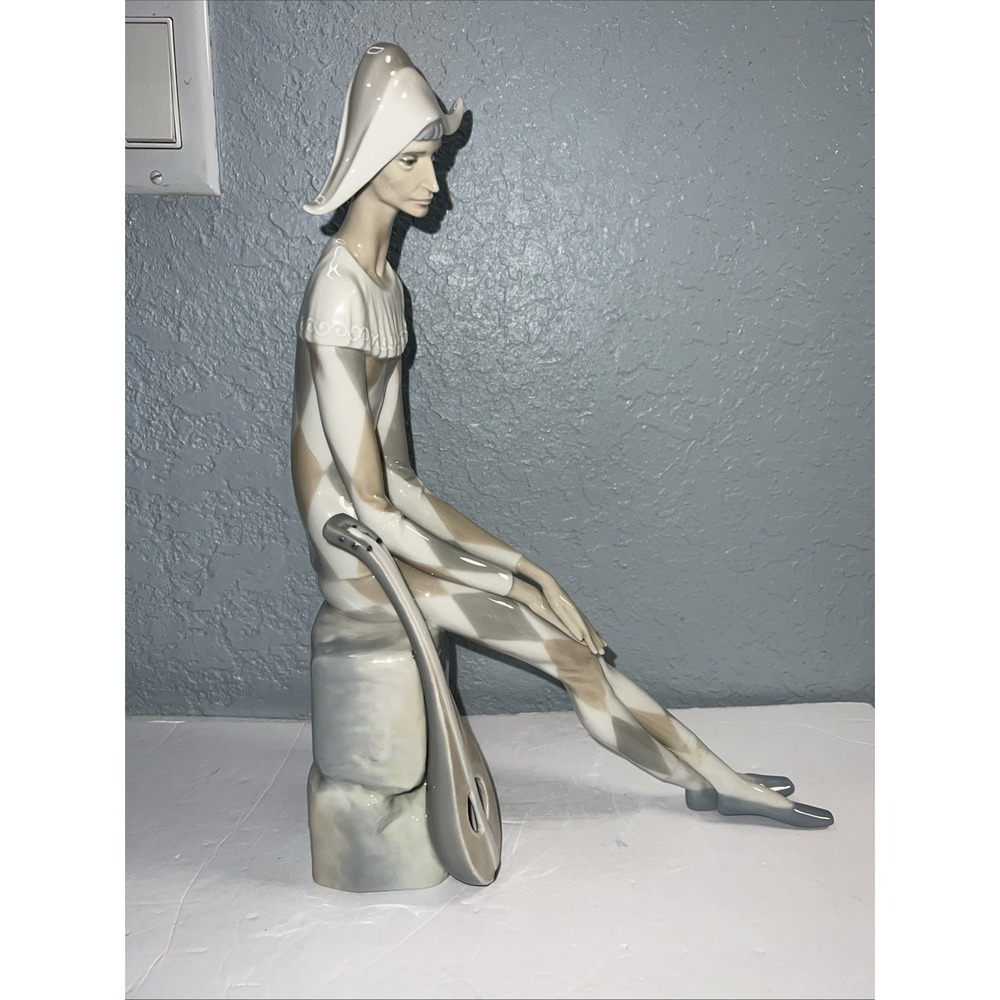 Vintage Lladro NAO 4558 Sad Harlequin Porcelain Figure-see Description - Picture 3 of 9